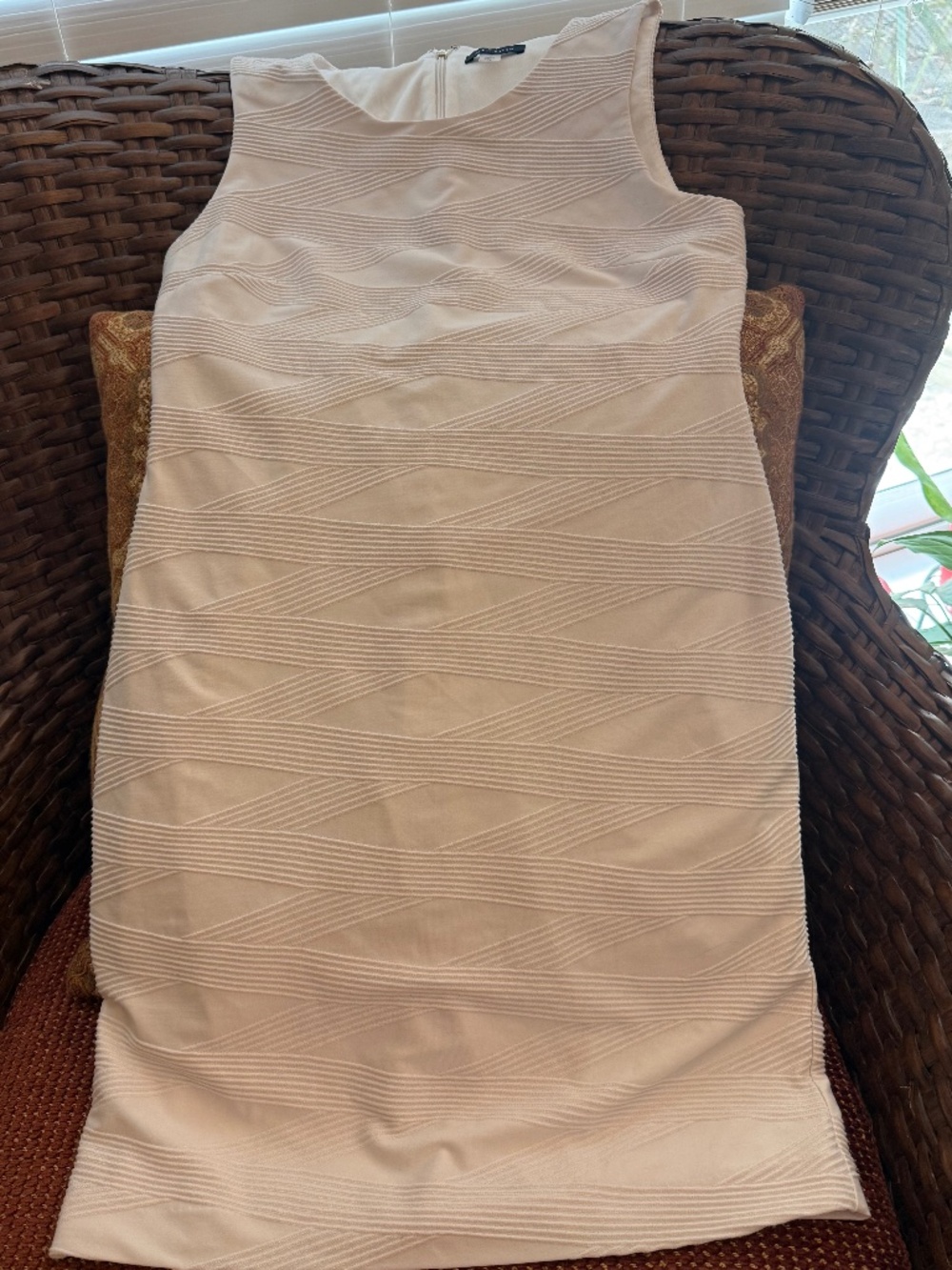 TOMMY HILFIGER WHITE SHEATH DRESS SIZE 12